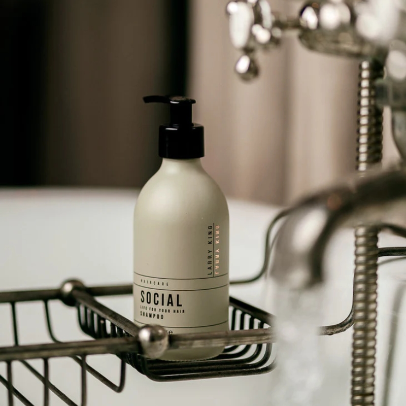 Larry King Social Life Shampoo